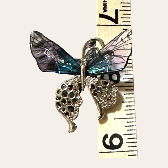 Beautiful Butterfly Brooch Delicate Lucite Wings Rhinestones and Silvery Metal - Picture 5 of 6